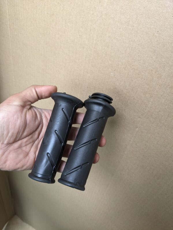 Vintage short handle bar Grips Original - Image 3