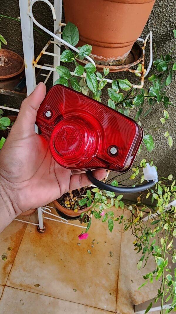Standard Tail light Original - Image 2